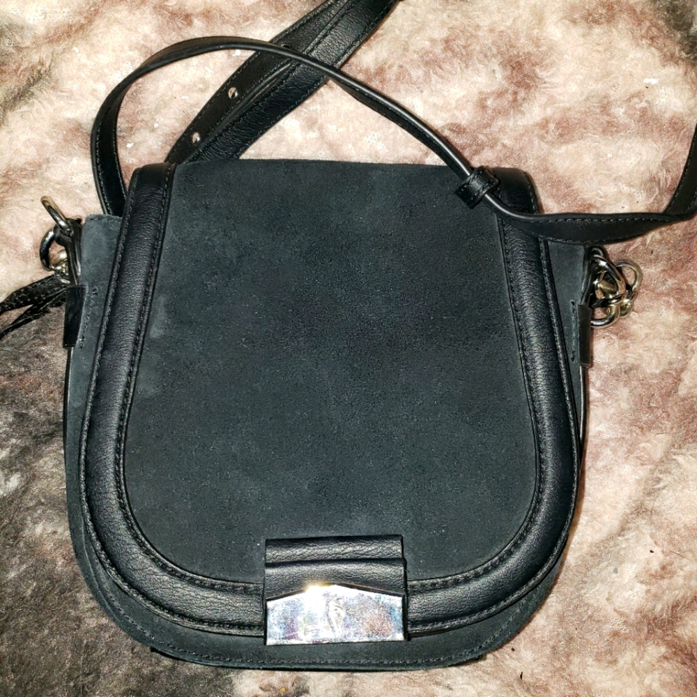 Simply Vera Vera Wang black crossbody